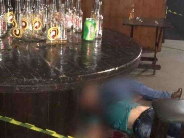 Pol&iacute;cia Civil identifica suspeito que matou homem em bar durante tiroteio 