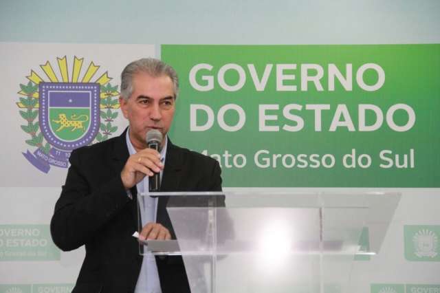 Governo vai permitir cores diferentes da bandeira em pr&eacute;dios p&uacute;blicos