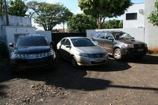 Veículos roubados pela quadrilha. (Foto: Marcos Ermínio)