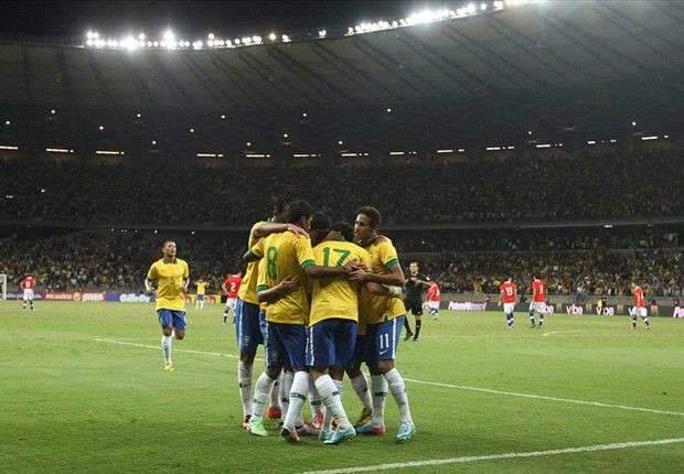 Escolas municipais não terão aula em dias de jogos do Brasil na Copa