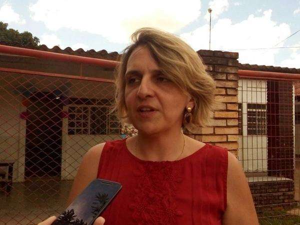 Al&eacute;m da &quot;lei da morda&ccedil;a&quot;, escolas enfrentam restri&ccedil;&atilde;o ao &quot;Pai Nosso&quot;