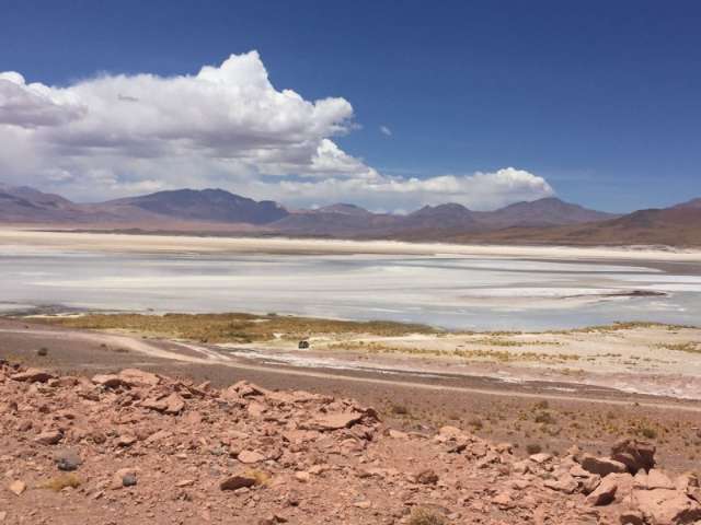 No compasso da respira&ccedil;&atilde;o, Cristina subiu vulc&atilde;o ativo no Atacama a 5 mil metros