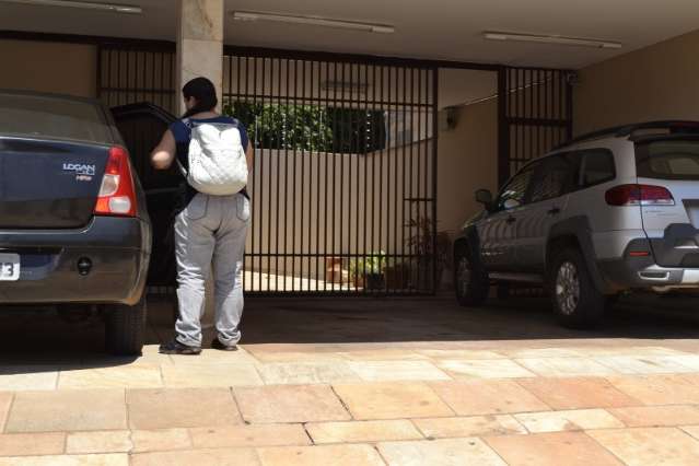 M&atilde;e de menino violentado diz que n&atilde;o sabia de agress&otilde;es do padrasto
