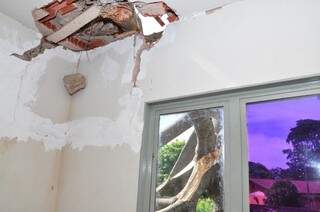 O teto foi atingido e a dona de casa deve arcar com o prejuízo.