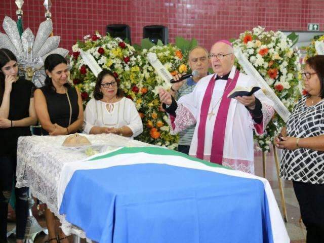 Fam&iacute;lia se despede e pol&iacute;ticos relembram trajet&oacute;ria de Wilson