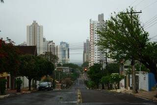 Após chuva na madrugada, Capital pode ter novas pancadas no decorrer da semana (Foto: Marcos Ermínio)