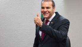 Conselho de &Eacute;tica do Senado decide amanh&atilde; se substitui relator