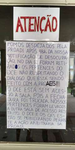 Para evitar &quot;despejo&quot;, estudantes ocupam Diret&oacute;rio Central da UFMS 