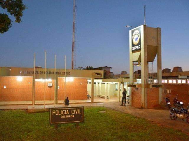 Dupla que oferecia &ldquo;recompensa&rdquo; para obter transfer&ecirc;ncia banc&aacute;ria &eacute; presa