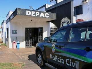 Quadrilha especializada em furtos é presa após invadir tabacaria Quadrilha especializada em furtos é presa após invadir tabacaria