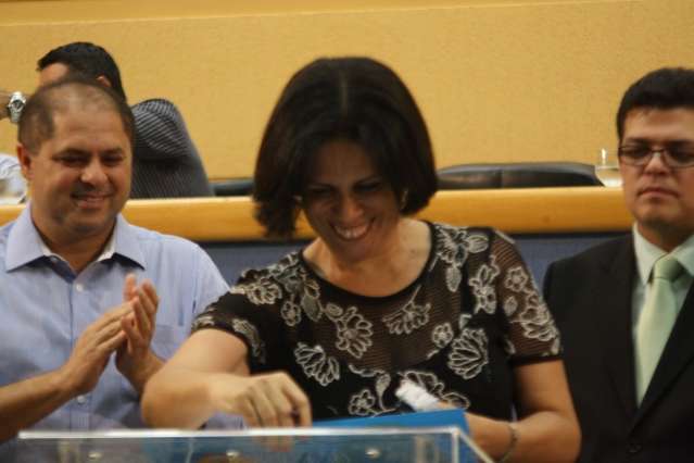 Secret&aacute;ria enaltece o fato de ser 1&ordf; negra a comandar a Educa&ccedil;&atilde;o na Capital