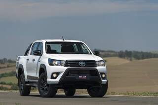 Toyota Hilux e SW4 2018 chegam com cinco novas versões