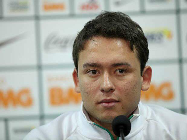  Ap&oacute;s tr&ecirc;s anos, Keirrison volta ao Couto Pereira: &ldquo;Nem consegui dormir&rdquo;