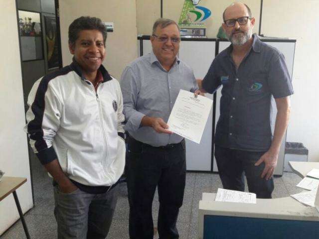 Prefeito de Itaquira&iacute; busca recursos para lazer e agricultura familiar