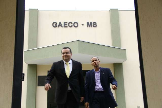 Ex-assessor diz que Chocolate ficou &quot;rico&quot; ap&oacute;s cassa&ccedil;&atilde;o de Bernal