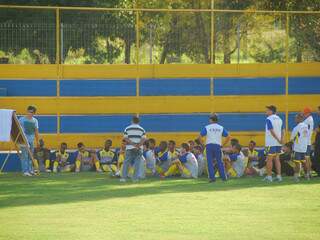 Equipe segue treinando forte esperando jogo que definirá os classificados (Foto: Rodrigo Pazinato)