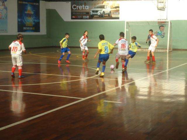 Rodada deste s&aacute;bado da Copa Pelezinho tem m&eacute;dia de 5,4 gols por partida