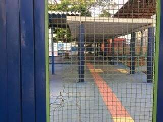 Como previsto, portões foram fechados às 7h45min no horário de Mato Grosso do Sul (Foto: Aletheya Alves)