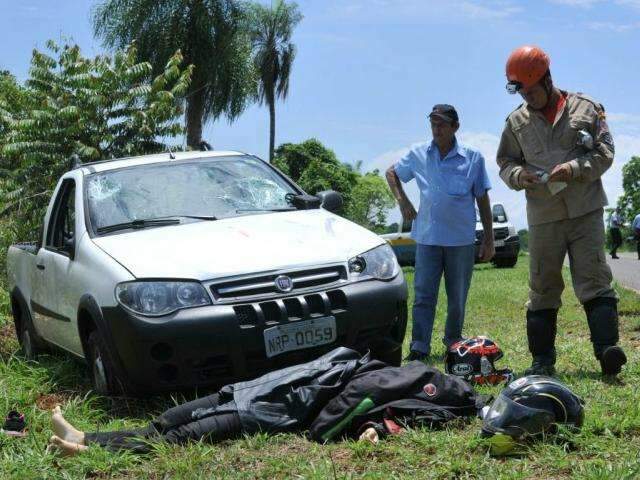 Mulher morre em acidente, amiga tenta socorrer e tamb&eacute;m acaba morrendo