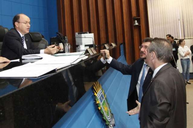 Deputados aprovam prioridade a idosos em procedimentos administrativos