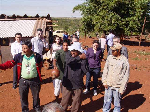  Ao CNJ, &iacute;ndios falam de amea&ccedil;a de morte e de esmola do Governo