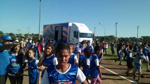 Maratoninha reuniu 1.119 crian&ccedil;as de 6 a 12 anos hoje no Aero Rancho