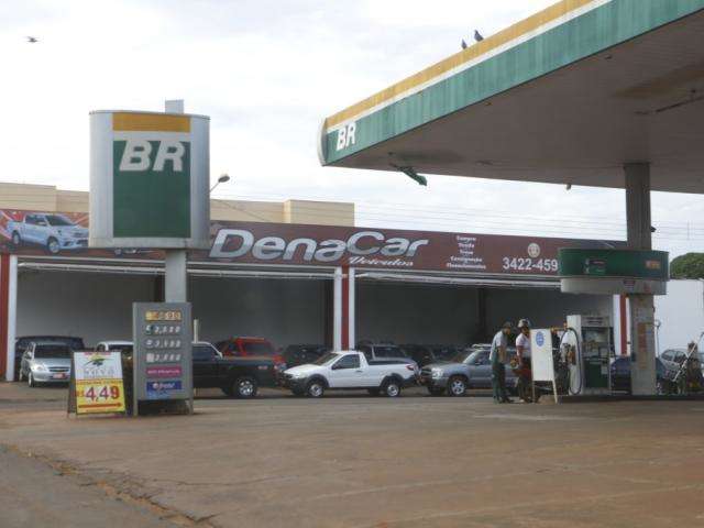 Diesel fica R$ 0,20 mais barato em um m&ecirc;s, aponta pesquisa do Procon