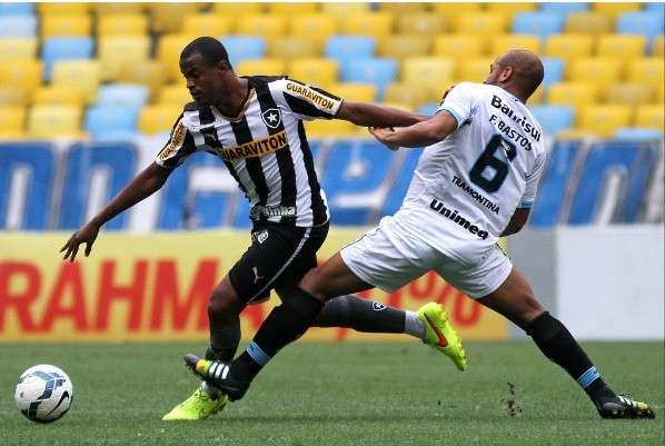 Com auxiliar de MS, Botafogo e Gr&ecirc;mio fazem &uacute;nico jogo deste domingo