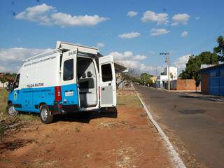 Base móvel da PM deve ficar na Vila Nha-Nhá por pelo menos 60 dias. (Foto: Simão Nogueira)