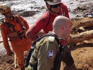 Equipes de Israel no apoio do resgate dos corpos das vítimas em Brumadinho/MG (Foto: Israel Defense Forces)