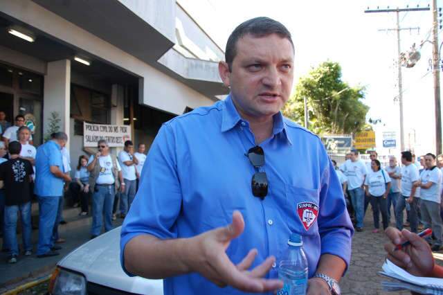  Policiais &lsquo;fecham&rsquo; Cepol por 24h em manifesto por melhorias
