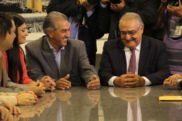 Reinaldo Azambuja promete aumentar valor das emendas dos deputados