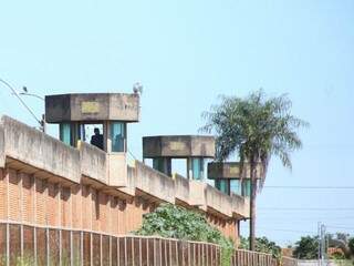 Torres de vigilância do presídio de Segurança Máxima. (Foto: Marcos Ermínio)