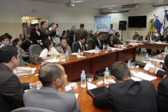 Em sess&atilde;o itinerante, C&acirc;mara pode votar hoje projeto do SIM
