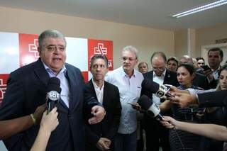 Ministro Carlos Marun em entrevista no Hoispital do Trauma (Foto: Saul Schramm)