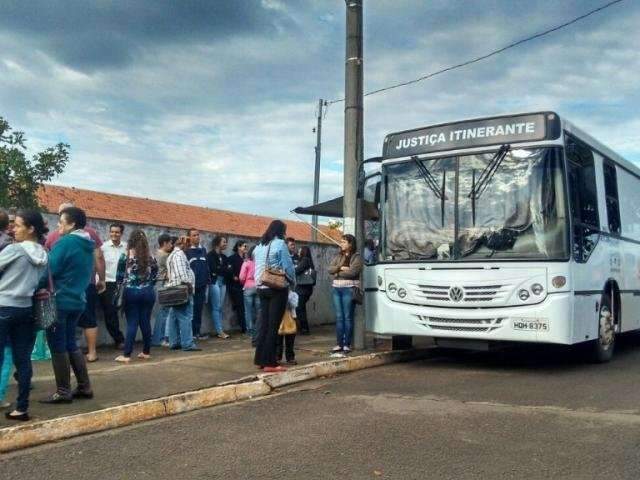 Justi&ccedil;a Itinerante retoma atendimento nos bairros na segunda-feira