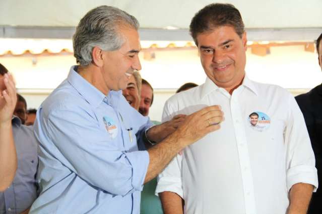 Azambuja vai &agrave; reuni&atilde;o do  bloco do PMDB e fala em fortalecer time 