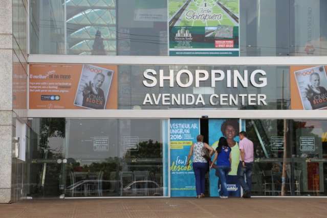 MP apura &ldquo;rolezinhos&rdquo; e quer vetar entrada de jovens em shopping