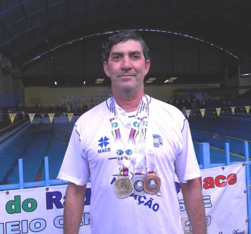 Nadador de MS vence quatro provas da categoria m&aacute;ster na Col&ocirc;mbia