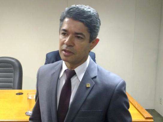 Governo pede autoriza&ccedil;&atilde;o de deputados para renegociar d&iacute;vida com o BNDES