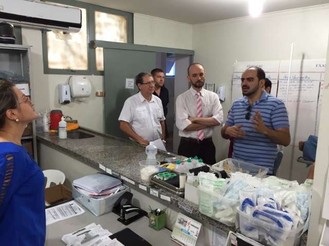 T&eacute;cnicos do Minist&eacute;rio da Sa&uacute;de fazem vistoria no Hospital da Vida e HU