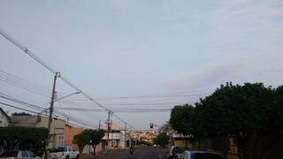 Em Campo Grande, o dia fica parcialmente nublado e a mínima é de 13ºC e máxima de 29ºC. (Foto: Marcos Ermínio)