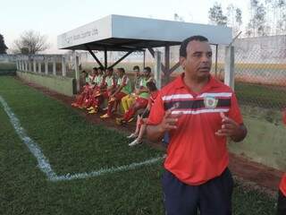 Treinador Nei César, do Itaporã Futebol Clube (Foto: Divulgação)
