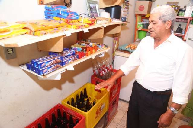 De resto de cerveja &agrave; geladeira, Aedes procria em locais improv&aacute;veis