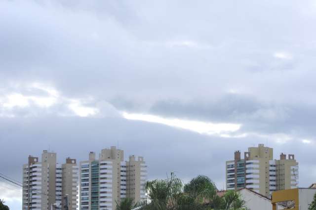 S&aacute;bado com pancadas de chuva e m&aacute;xima de 31&ordm;C em Campo Grande 
