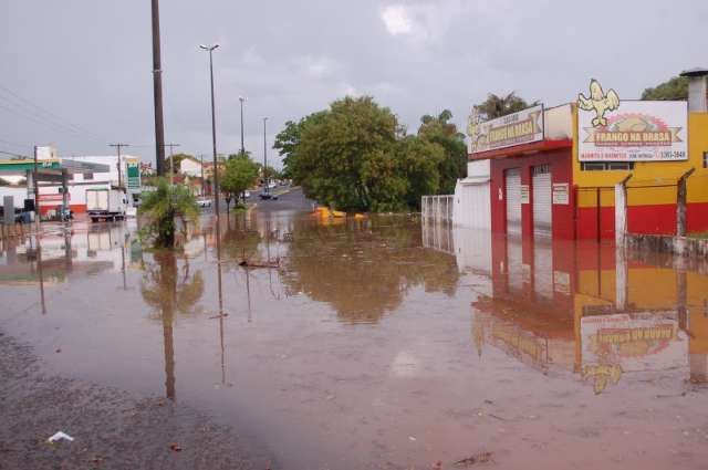 Defesa Civil emite alerta de chuva forte para v&aacute;rias cidades do Estado