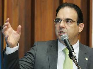 Deputado estadual Felipe Orro (PSDB) durante sessão na Assembleia (Foto: ALMS/Divulgação)