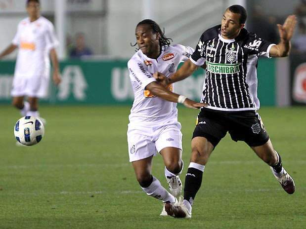  Figueirense derruba s&eacute;rie do Santos, vence na Vila e &eacute; 10&ordm;