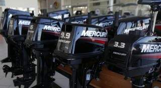 Autorizada Mercury, concessionária vende motores de popa de 3.3 Hp a 400 Hp. (Foto: Fernando Antunes)