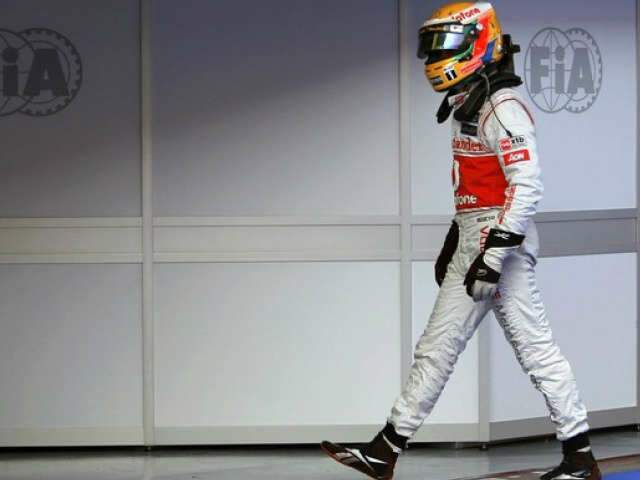  Hamilton faz pole no GP da M&aacute;lasia; Felipe Massa vai largar em 12&ordm;